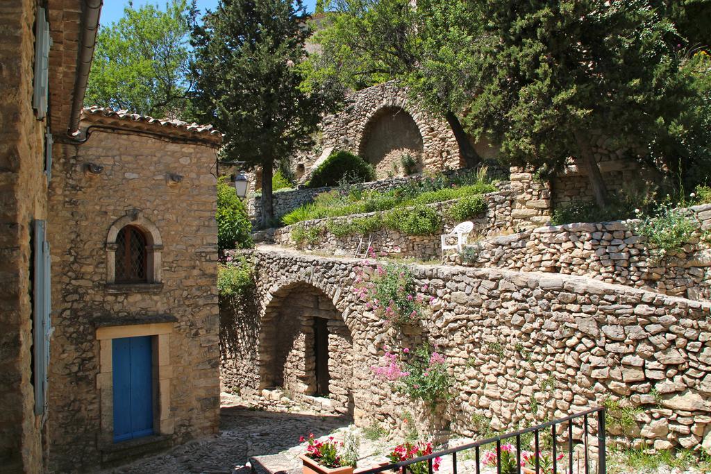 Chambres D'Hotes De L'Abbaye モンブリュン・レ・バン エクステリア 写真